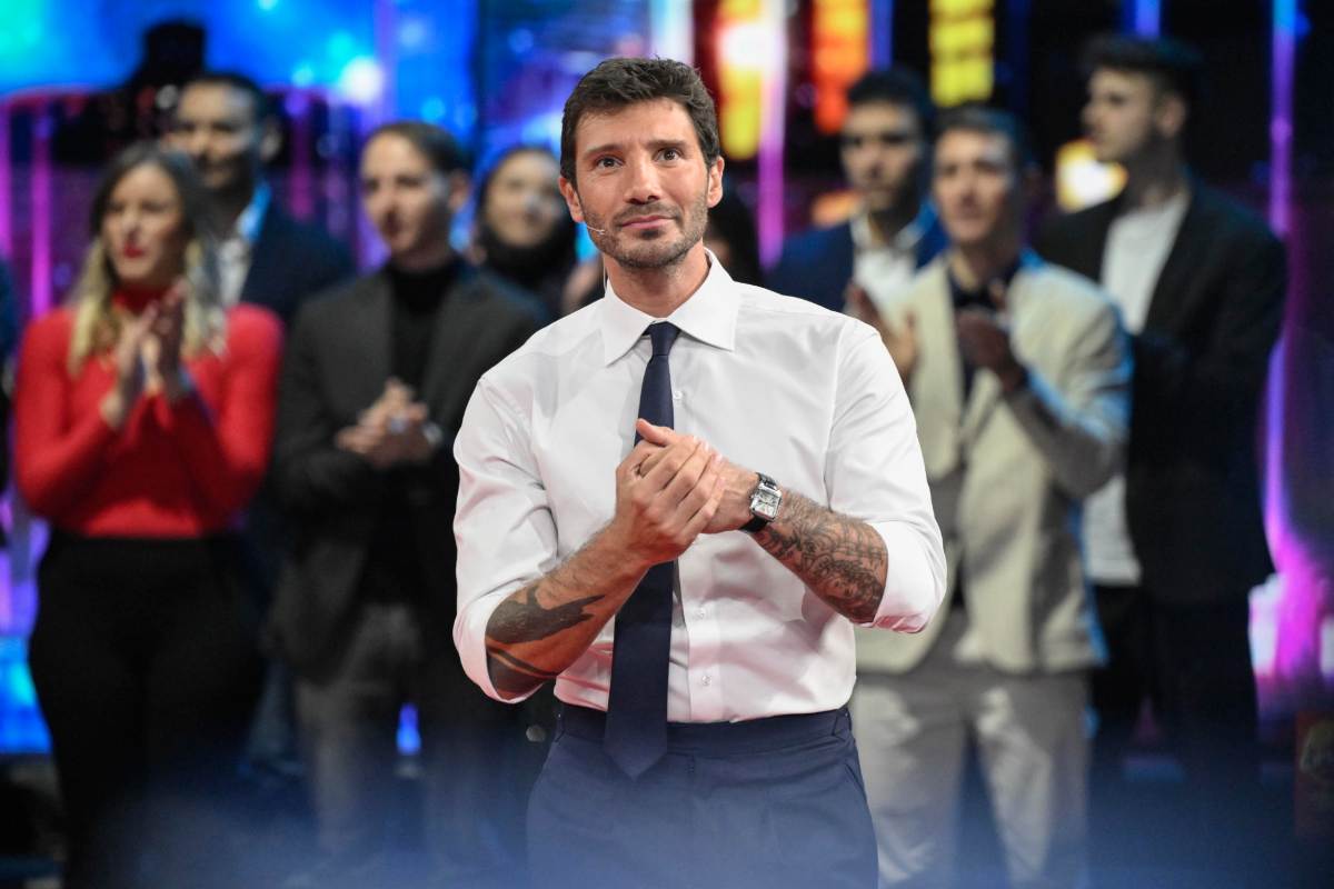 Il conduttore campano Stefano De Martino