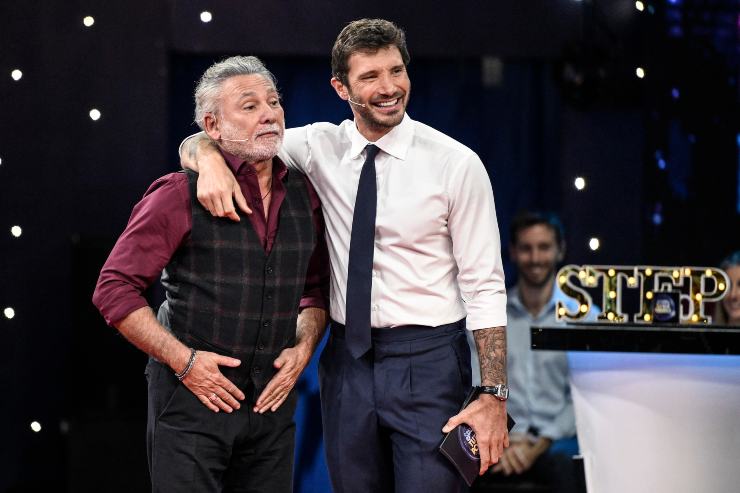 Il conduttore campano Stefano De Martino insieme a Francesco Paolantoni